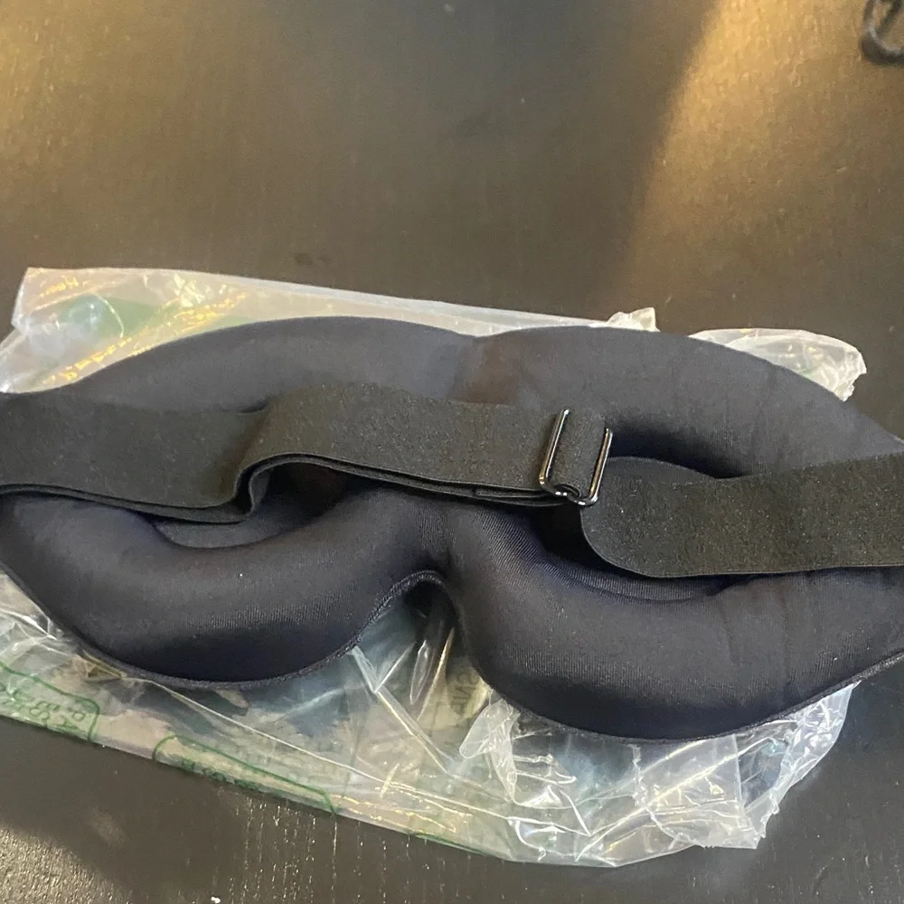 MZOO Black Sleep Mask with Pouch